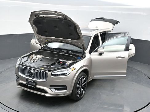 New 2025 Volvo XC90 B6 Plus w/ Protection Package Premier image 34