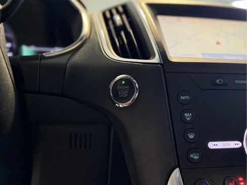 Used 2020 Ford Edge Titanium w/ Equipment Group 301A image 15