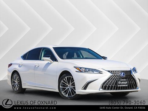 Used 2022 Lexus ES 300h w/ Premium Package image 1