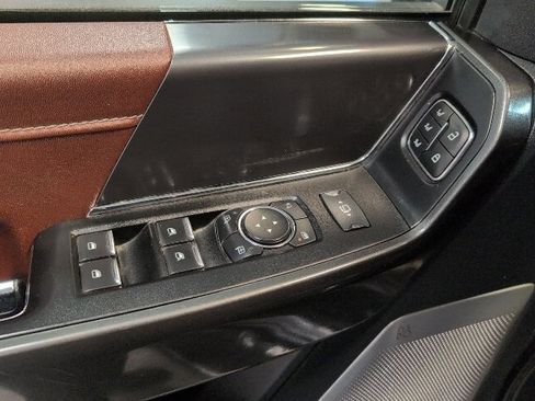 Used 2021 Ford F150 Lariat w/ Equipment Group 502A High image 18