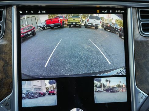 Used 2018 Tesla Model S 75D image 24