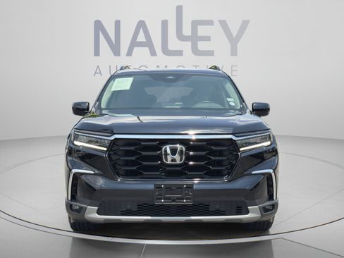 Used 2025 Honda Pilot Touring image 8
