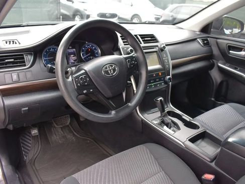 Used 2016 Toyota Camry LE FWD image 15