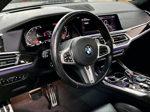 Used 2019 BMW X7 xDrive50i w/ M Sport Package image 17