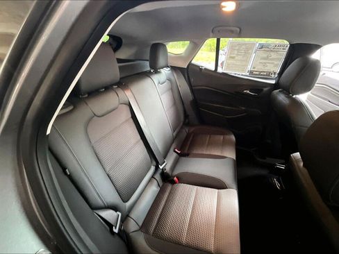 Used 2024 Chevrolet Trax LT w/ Driver Confidence Package FWD image 15