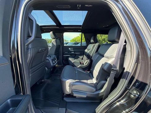 Used 2025 Ford Expedition Tremor AWD/4WD image 7