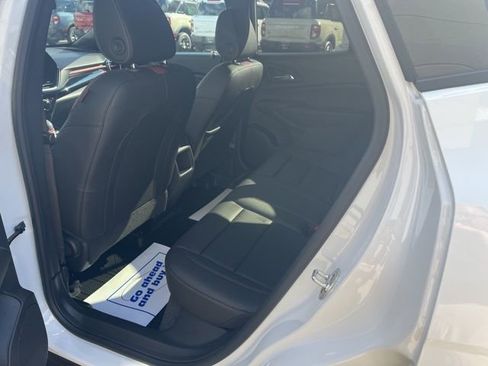 Used 2025 Chevrolet Trax RS w/ Sunroof Package image 40