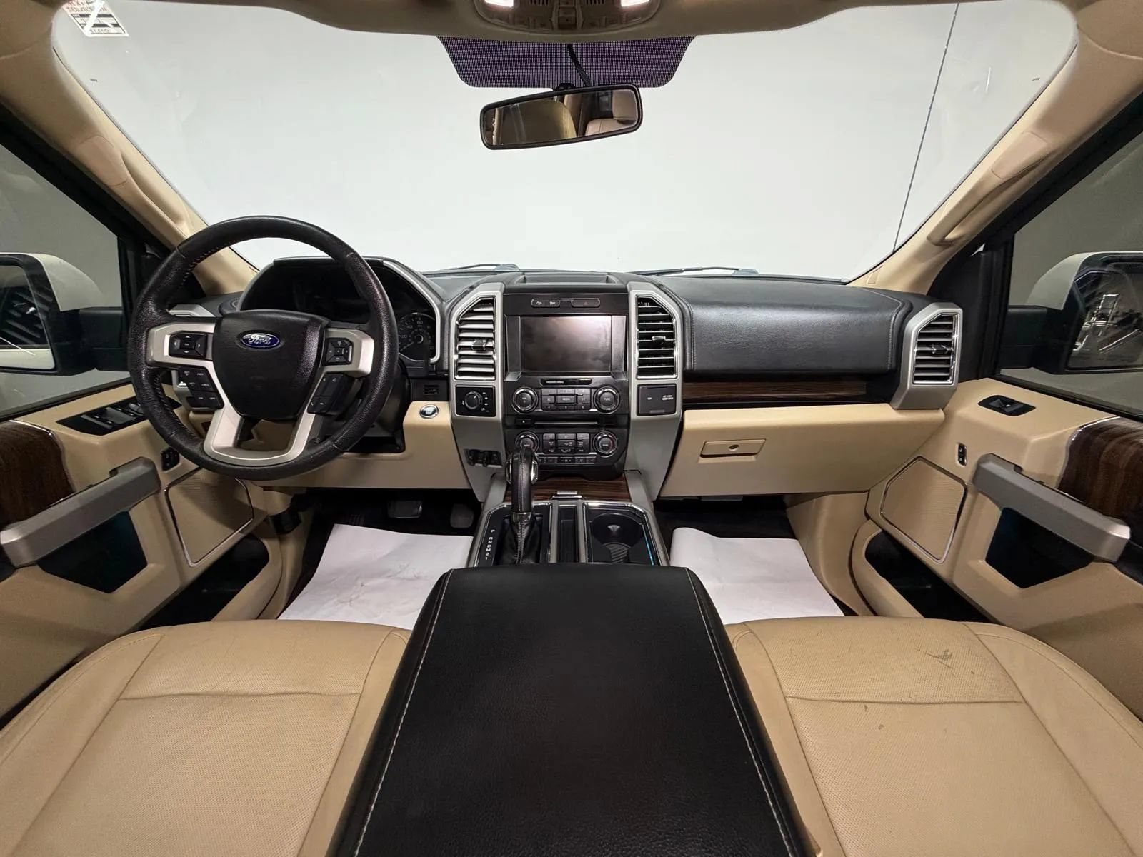 Used 2015 Ford F150 Lariat w/ Equipment Group 501A Mid AWD/4WD image 21