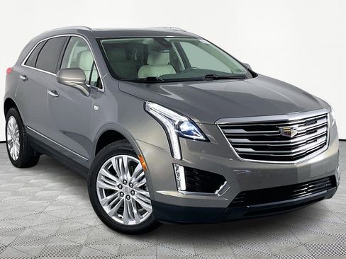 Used 2017 Cadillac XT5 Premium Luxury image 4