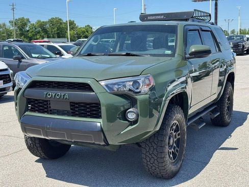 Used 2021 Toyota 4Runner Trail Special Edition AWD/4WD image 8