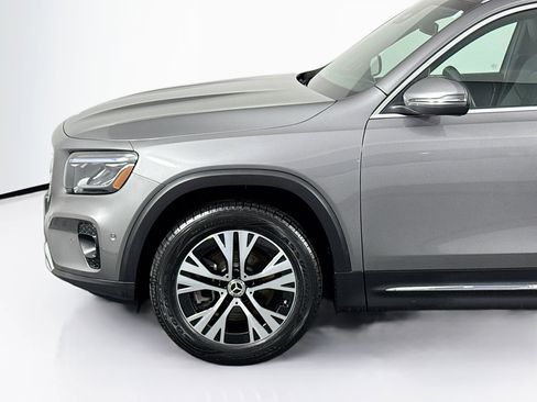 Used 2024 Mercedes-Benz GLB 250 4MATIC image 36