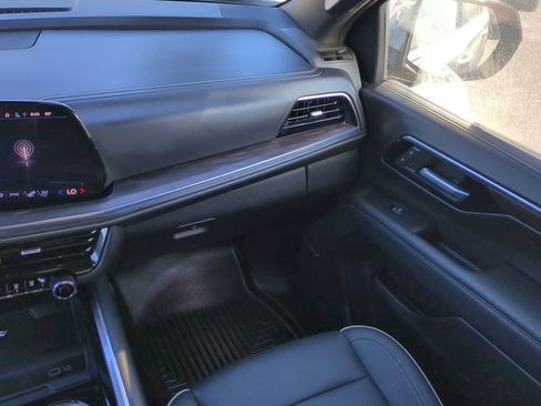 Used 2025 Chevrolet Tahoe Premier w/ Sun And Tow Package image 17