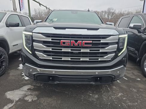 New 2026 GMC Sierra 1500 SLE w/ X31 Off-Road Package image 2