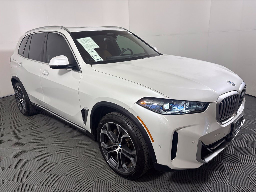 Certified 2024 BMW X5 sDrive40i w/ Premium Package RWD image 4