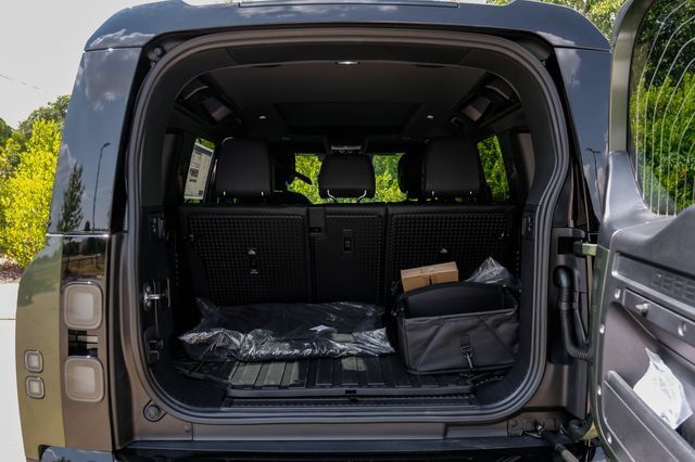 New 2026 Land Rover Defender 110 X-Dynamic SE AWD/4WD image 65