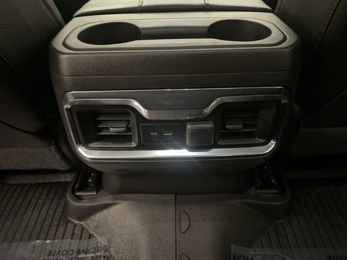Used 2021 GMC Sierra 1500 Denali w/ Denali Premium Package image 16