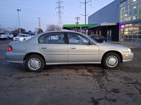 Used 2000 Chevrolet Malibu V6 image 5