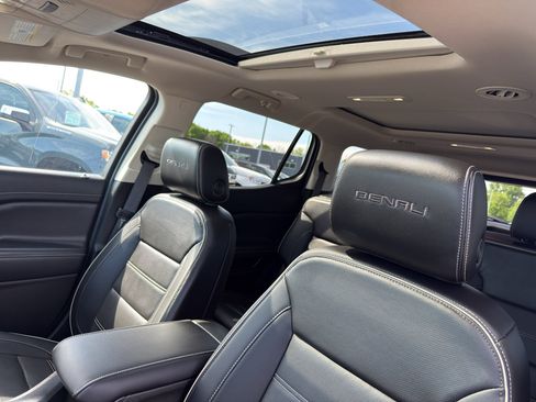 Certified 2023 GMC Acadia Denali w/ Denali Ultimate Package AWD/4WD image 27