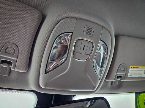 Certified 2022 Jeep Compass Limited image 28