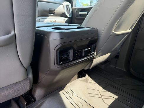 Used 2019 Chevrolet Silverado 1500 LT Trail Boss AWD/4WD image 39