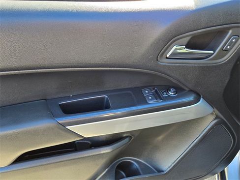 Used 2022 Chevrolet Colorado LT w/ Fleet Safety Package image 24