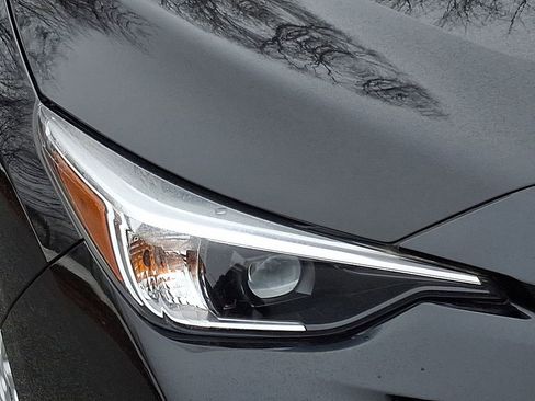 Certified 2024 Subaru Impreza 2.0i image 10