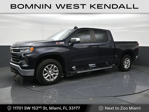 Used 2023 Chevrolet Silverado 1500 LT w/ Z71 Off-Road Package AWD/4WD image 1