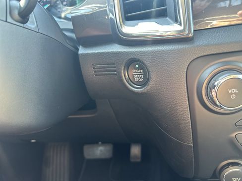 Used 2019 Ford Ranger Lariat w/ Equipment Group 501A Mid AWD/4WD image 17