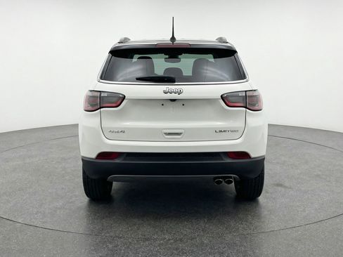 Used 2025 Jeep Compass Trailhawk AWD/4WD image 7