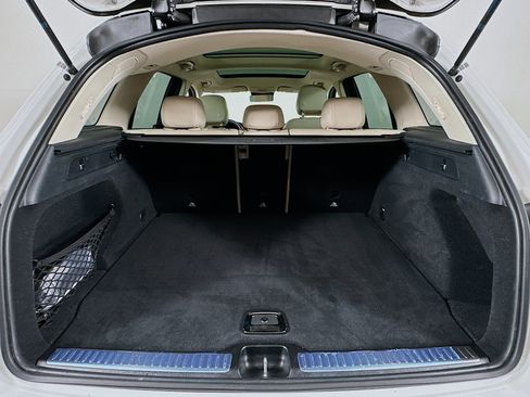 Used 2022 Mercedes-Benz GLC 300 4MATIC w/ Premium Package Lite image 28