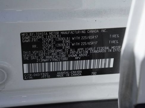 Used 2024 Toyota RAV4 LE AWD/4WD image 34