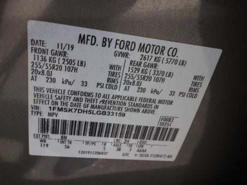 Used 2020 Ford Explorer XLT w/ Equipment Group 202A RWD image 26