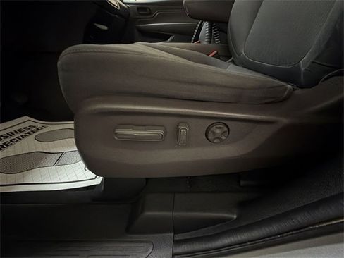 Used 2019 Honda Odyssey EX image 12