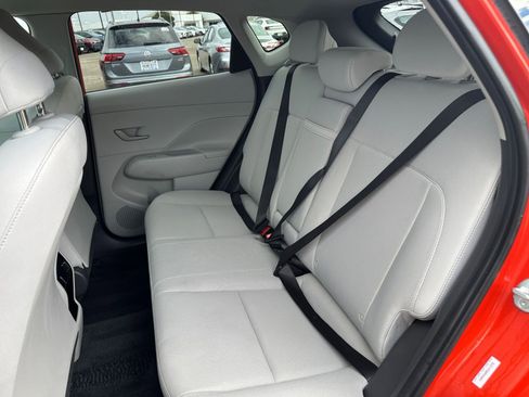 Used 2025 Hyundai Kona SEL image 25