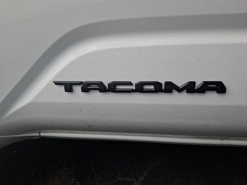 Used 2026 Toyota Tacoma TRD Off-Road AWD/4WD image 7