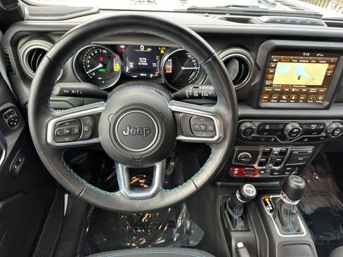 Used 2022 Jeep Wrangler Unlimited Rubicon 4xe image 14