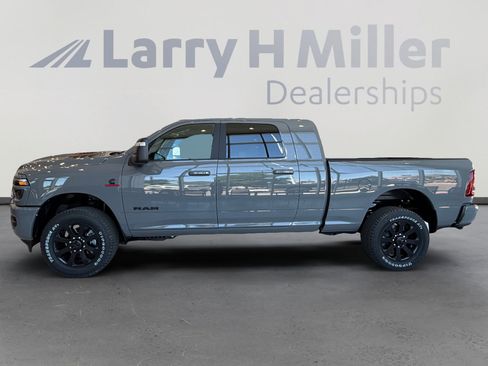 New 2026 RAM 2500 Laramie w/ Night Edition AWD/4WD image 2
