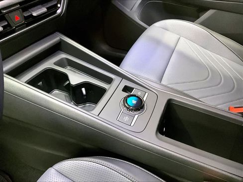 New 2026 Volkswagen Tiguan SE image 10