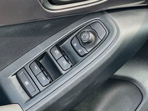 Used 2025 Subaru Impreza 2.0i AWD/4WD image 18