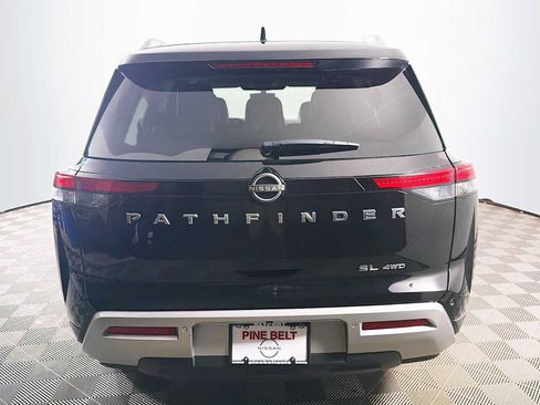 Used 2025 Nissan Pathfinder SL AWD/4WD image 5