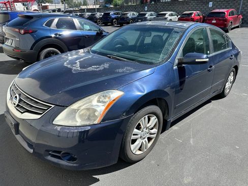 Used 2010 Nissan Altima 2.5 SL w/ SL Pkg FWD image 1
