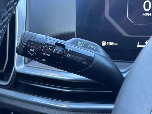 Used 2025 Kia Sorento SX image 31