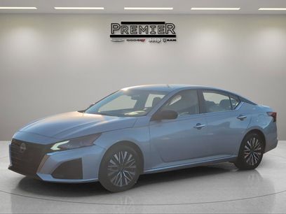 Used 2024 Nissan Altima 2.5 SV