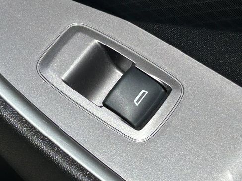 Used 2023 Chevrolet Malibu LT FWD image 35