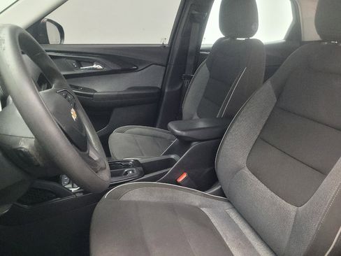 Used 2023 Chevrolet TrailBlazer LS FWD image 17
