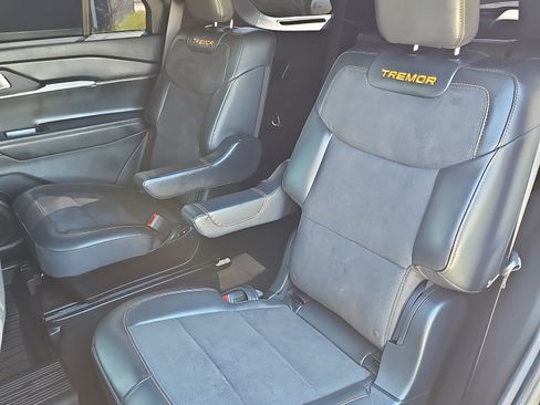 Used 2026 Ford Explorer Tremor w/ Tremor Ultimate Package AWD/4WD image 16