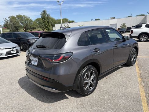 Certified 2023 Honda HR-V EX-L image 5