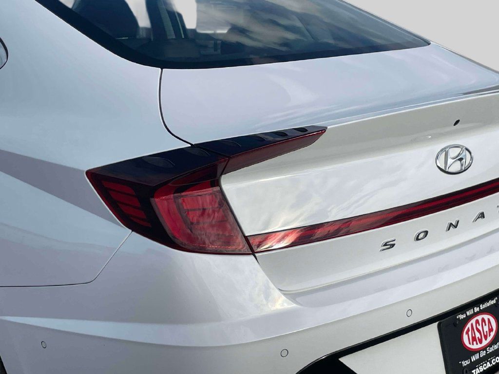 Used 2023 Hyundai Sonata Limited w/ Cargo Package FWD image 11