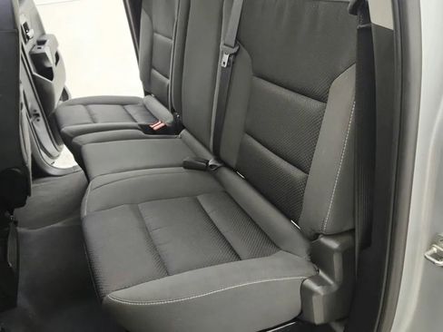 Used 2019 Chevrolet Silverado 1500 LT image 40