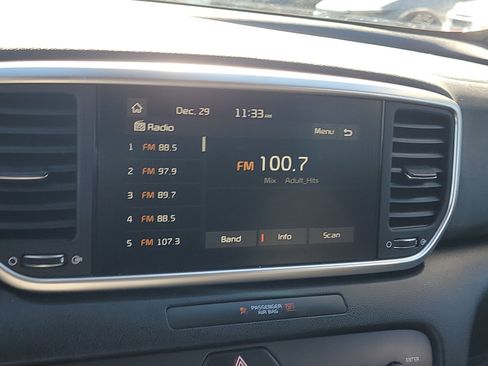 Used 2022 Kia Sportage LX image 22